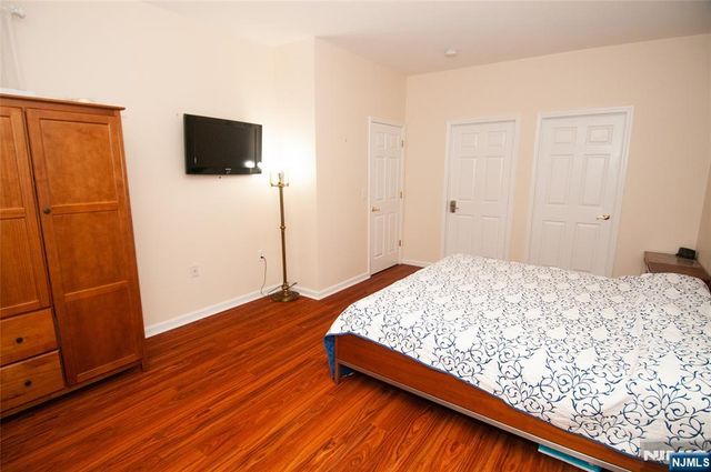 12 Farrington Plaza, Franklin, NJ 08873