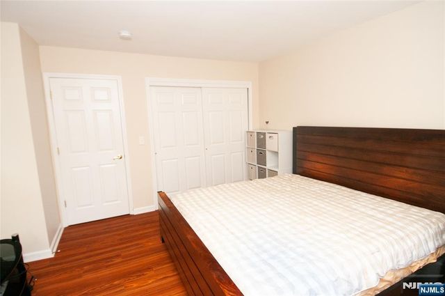 12 Farrington Plaza, Franklin, NJ 08873