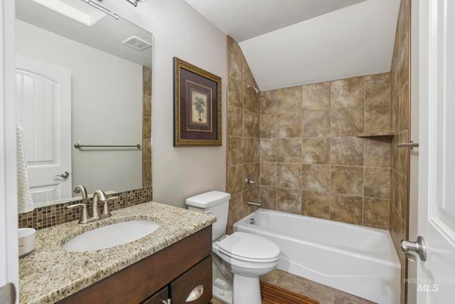 3987 N 3540 E, Kimberly, ID 83341