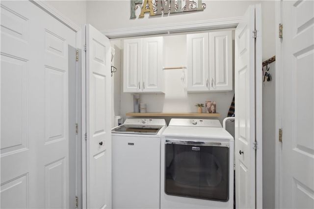 13122 Logan Lane, Lenexa, KS 66215