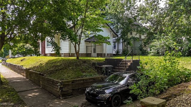 1033 Chalker Street, Akron, OH 44310