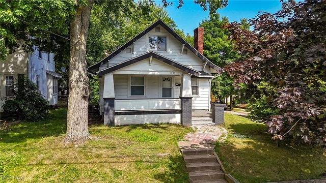 1033 Chalker Street, Akron, OH 44310