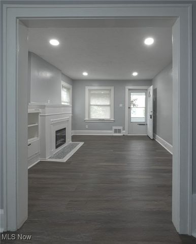 1033 Chalker Street, Akron, OH 44310