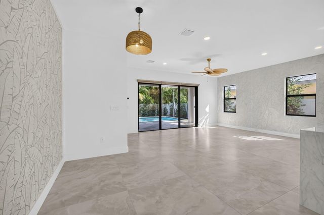 131 Edwards Lane, Palm Beach Shores, FL 33404