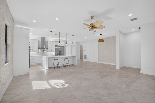131 Edwards Lane, Palm Beach Shores, FL 33404