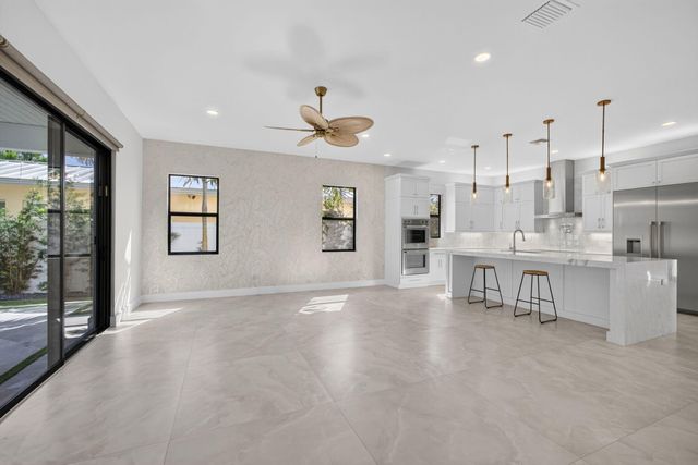 131 Edwards Lane, Palm Beach Shores, FL 33404