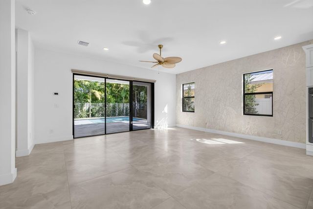 131 Edwards Lane, Palm Beach Shores, FL 33404