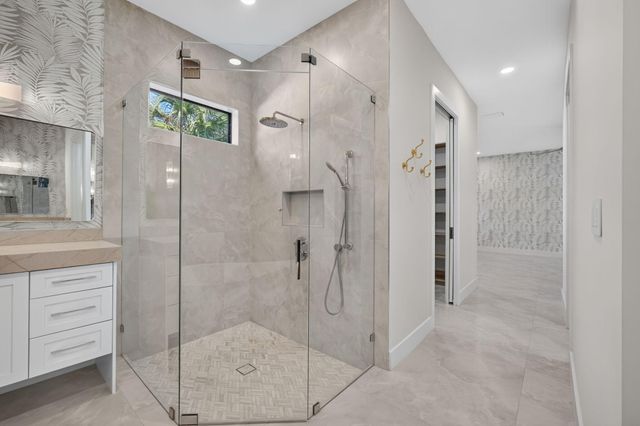 131 Edwards Lane, Palm Beach Shores, FL 33404