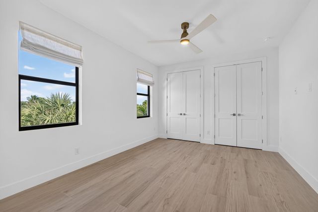 131 Edwards Lane, Palm Beach Shores, FL 33404