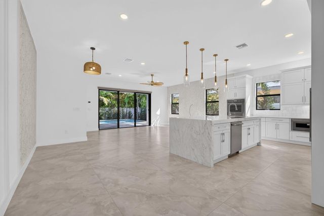 131 Edwards Lane, Palm Beach Shores, FL 33404