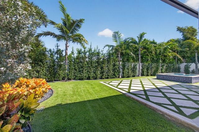 131 Edwards Lane, Palm Beach Shores, FL 33404