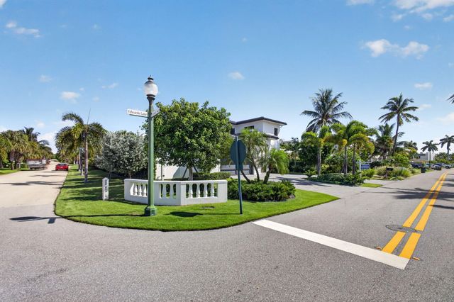 131 Edwards Lane, Palm Beach Shores, FL 33404