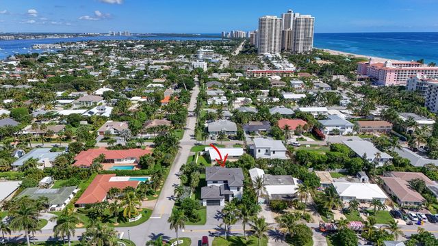 131 Edwards Lane, Palm Beach Shores, FL 33404