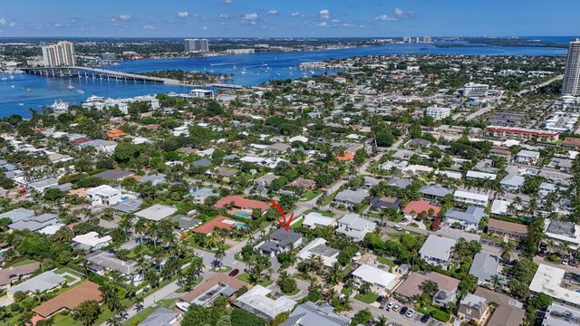 131 Edwards Lane, Palm Beach Shores, FL 33404