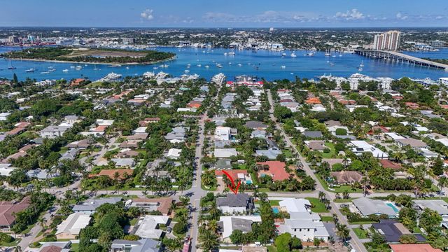 131 Edwards Lane, Palm Beach Shores, FL 33404