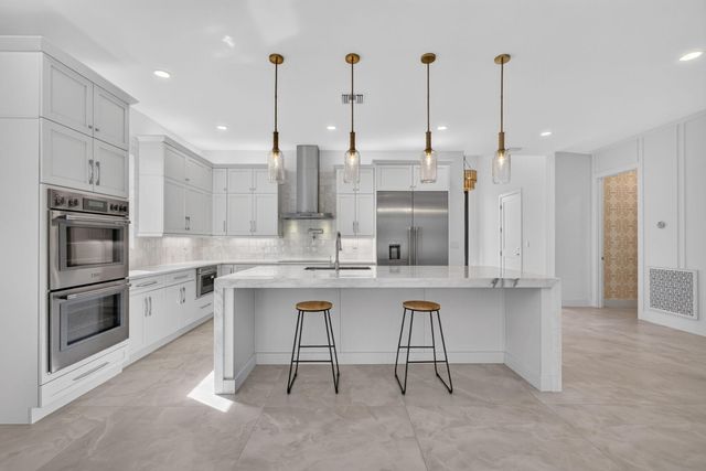 131 Edwards Lane, Palm Beach Shores, FL 33404