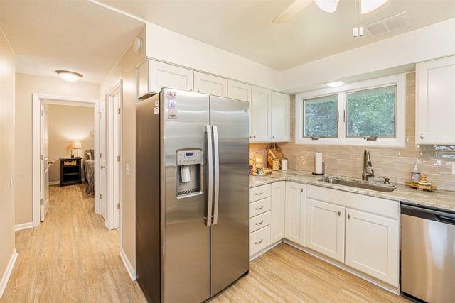 816 N Randall Avenue, Janesville, WI 53545