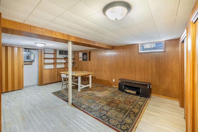 816 N Randall Avenue, Janesville, WI 53545