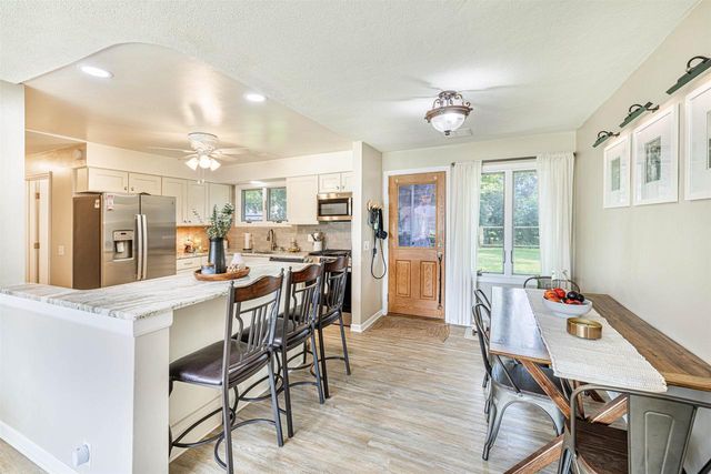 816 N Randall Avenue, Janesville, WI 53545