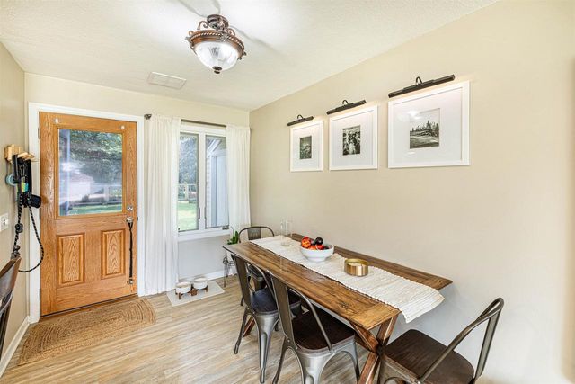 816 N Randall Avenue, Janesville, WI 53545