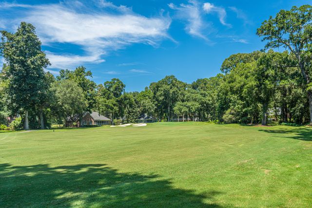 5201 Forest Oaks Drive, Hollywood, SC 29449
