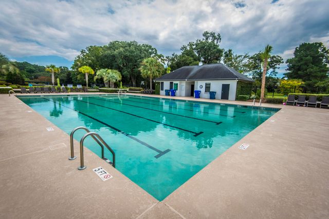 5201 Forest Oaks Drive, Hollywood, SC 29449