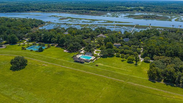 5201 Forest Oaks Drive, Hollywood, SC 29449