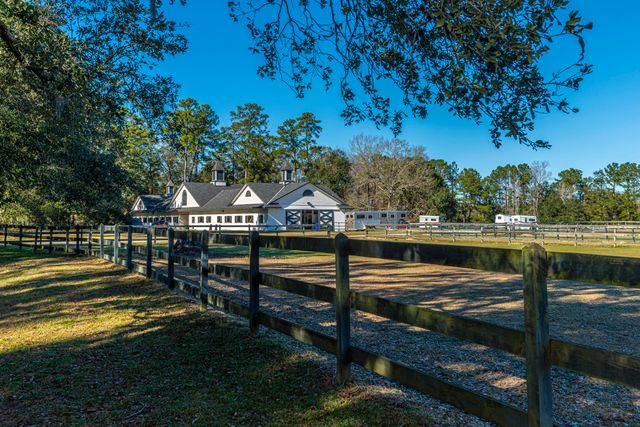 5201 Forest Oaks Drive, Hollywood, SC 29449