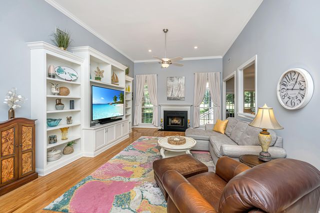 5201 Forest Oaks Drive, Hollywood, SC 29449