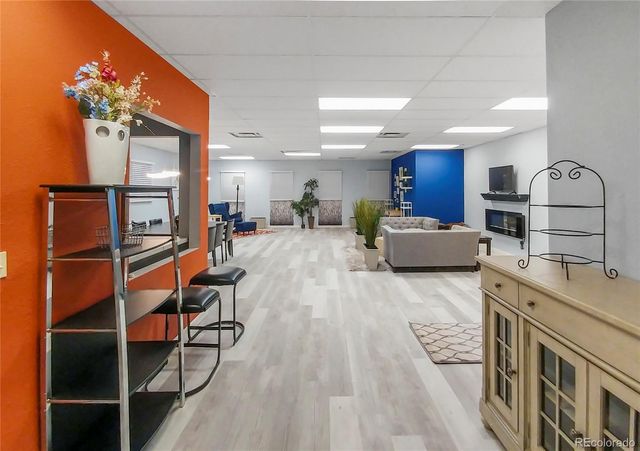 2380 S Broadway, Denver, CO 80210