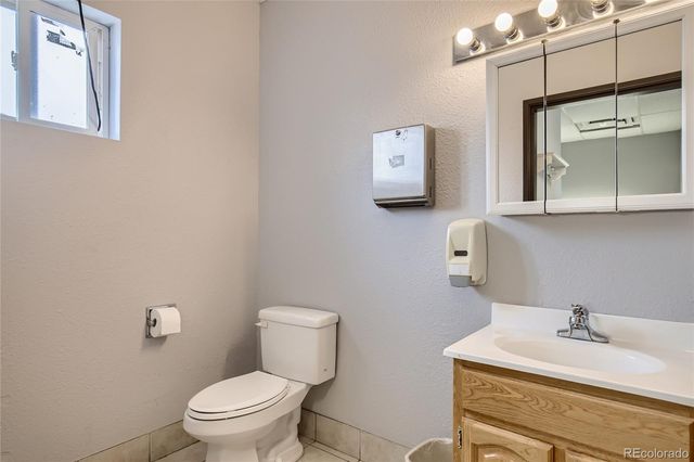 2380 S Broadway, Denver, CO 80210