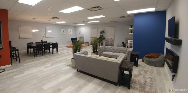 2380 S Broadway, Denver, CO 80210