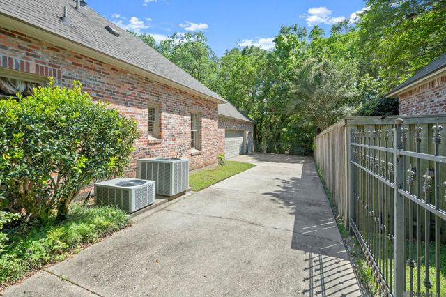 5548 Coldwater Creek Ct, Baton Rouge, LA 70808