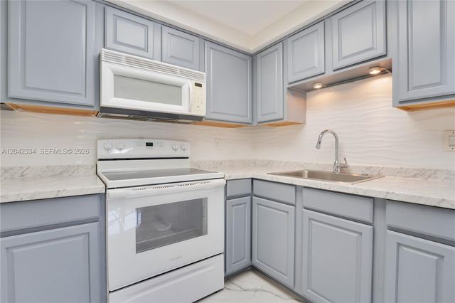 710 N Ocean Boulevard 102, Pompano Beach, FL 33062