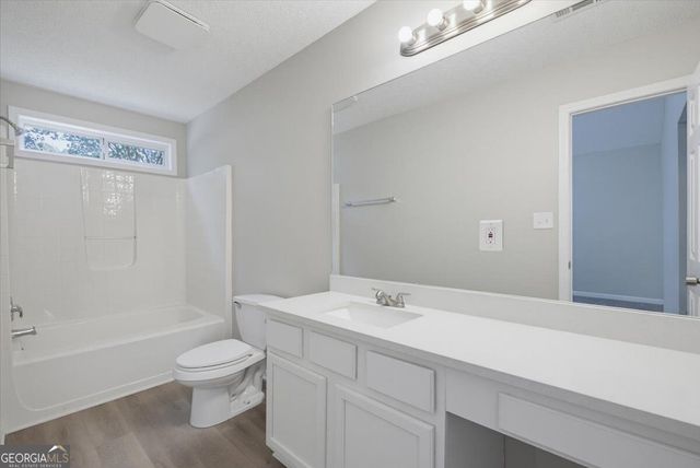 6563 Lake Mill Trace, Lithonia, GA 30038