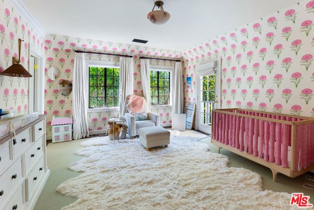 320 Hilgard Avenue, Los Angeles, CA 90024