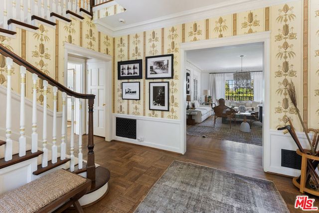 320 Hilgard Avenue, Los Angeles, CA 90024