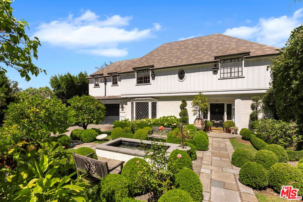 320 Hilgard Avenue, Los Angeles, CA 90024