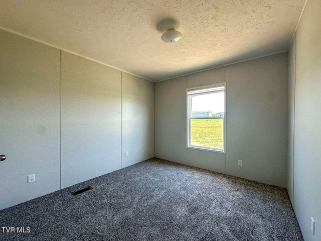 1515 River Path Path, Morristown, TN 37813