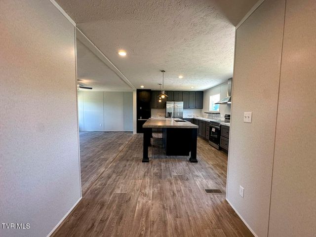 1515 River Path Path, Morristown, TN 37813