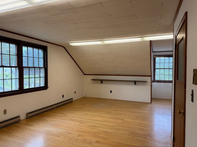 111 River Road, Barkhamsted, CT 06063
