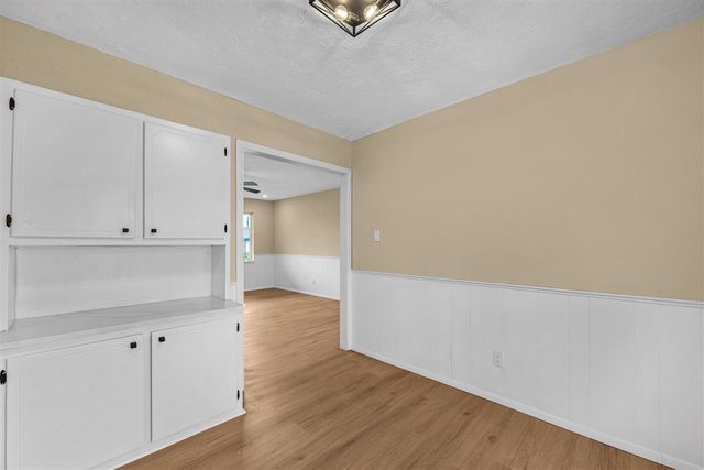 406 NW 75th St, Lawton, OK 73505