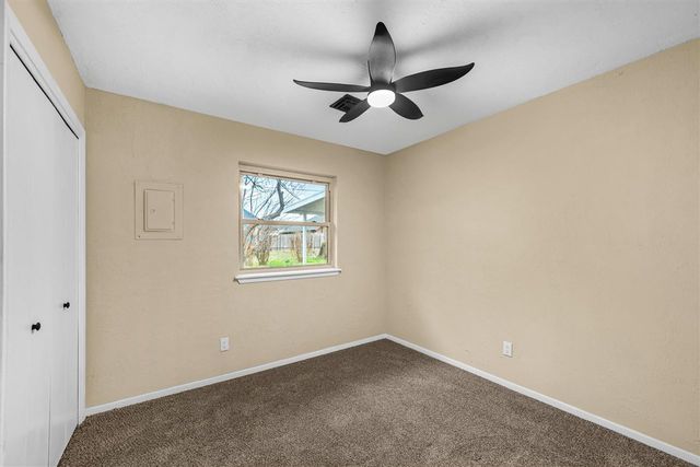 406 NW 75th St, Lawton, OK 73505