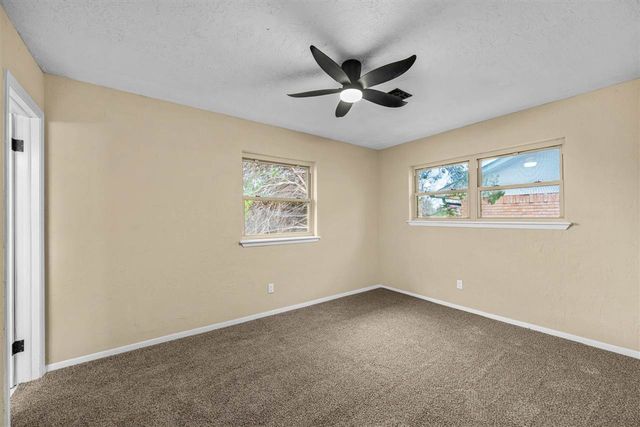 406 NW 75th St, Lawton, OK 73505