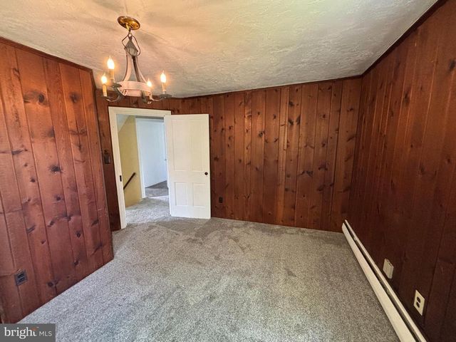 560 BASEHOAR ROTH RD, Littlestown, PA 17340