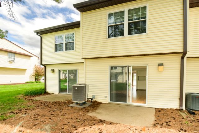 2484 S Brittany Lane, Bloomington, IN 47401