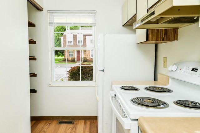 2484 S Brittany Lane, Bloomington, IN 47401