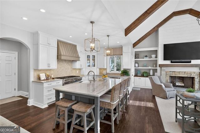 360 Falls Point Trail, Johns Creek, GA 30022