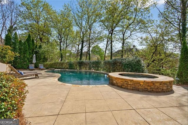 360 Falls Point Trail, Johns Creek, GA 30022