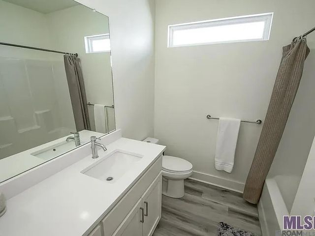 9855 Red Stick Crossing Ave, Baton Rouge, LA 70815